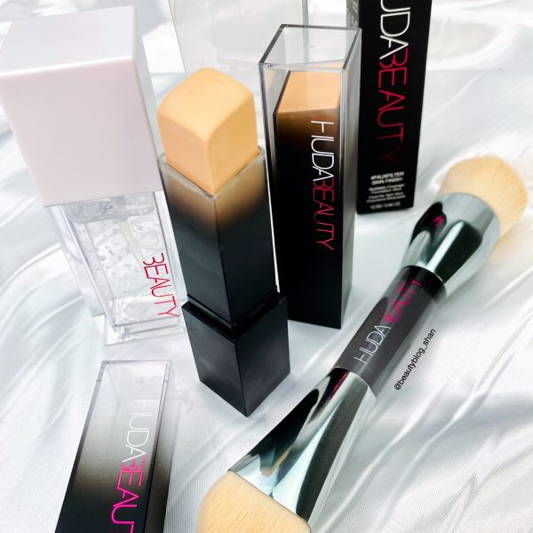 Huda Beauty Fauxfilter Skin Finish Stick Foundation